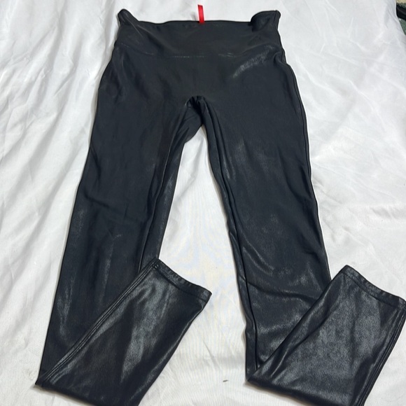 SPANX Faux Leather Leggings - Picture 5 of 8